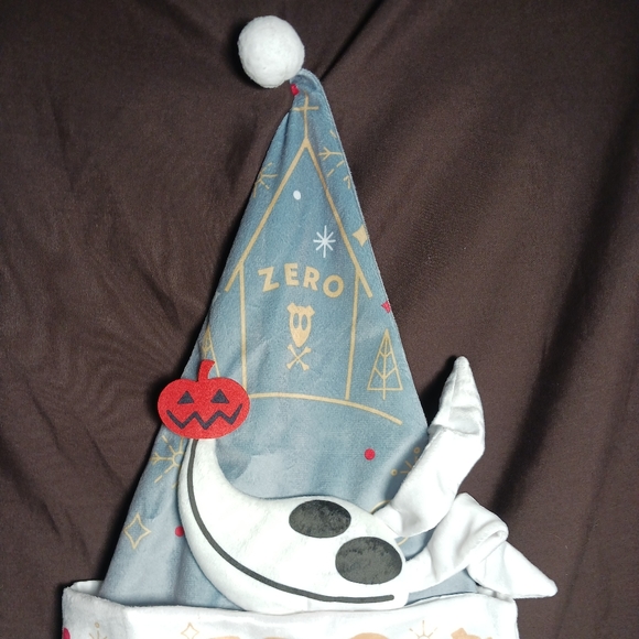 Disney The Nightmare Before Christmas Movie Zero Ghost Santa Hat Tim Burton - Picture 10 of 10